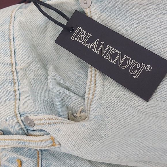 Blank NYC The Cooper Slim Straight Leg Jeans With Slit Lef Super Power Wash 27 - Picture 4 of 12